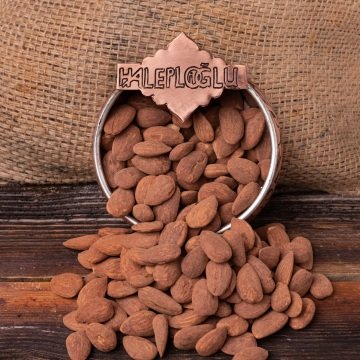 YERLİ DOĞALBADEM İÇİ