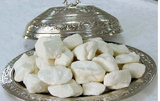 ANTEP BEYAZ PEYNİRİ 1 KG LIK AMBALAJDA