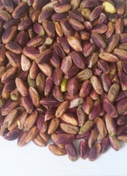 TUZLU İÇ FISTIK, KIRMIZI, KAVRULMUŞ, 500 GR LIK VAKUM AMBALAJ